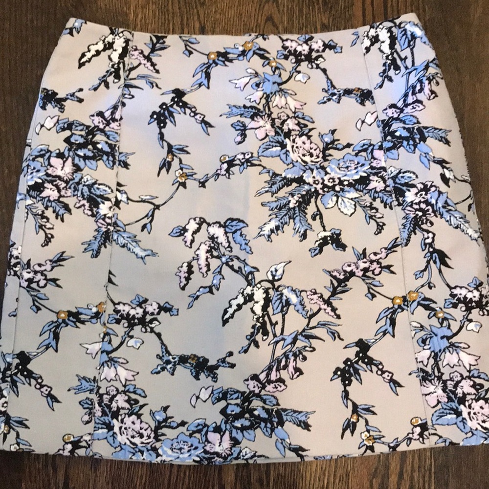 Loft skirt